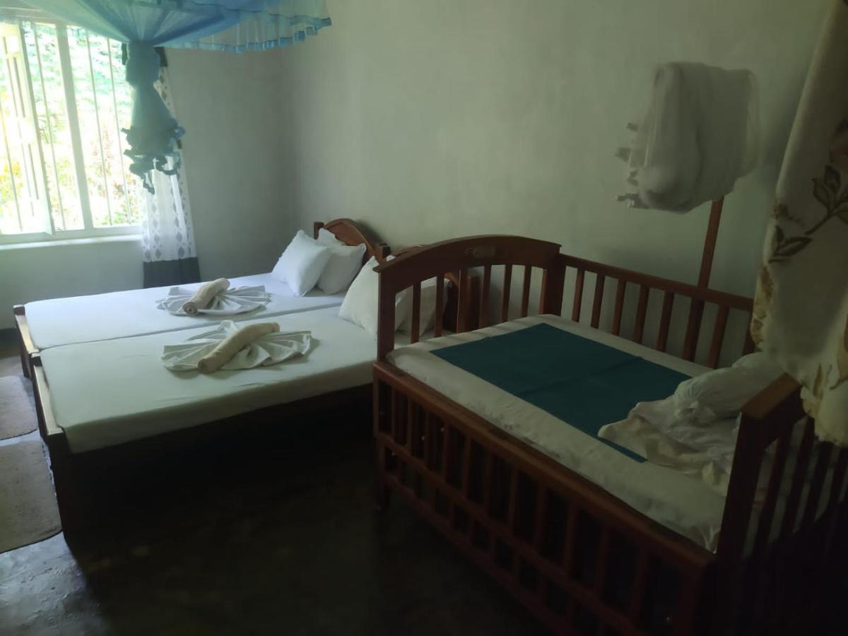 Weeragiri Home Stay Mirissa Kültér fotó